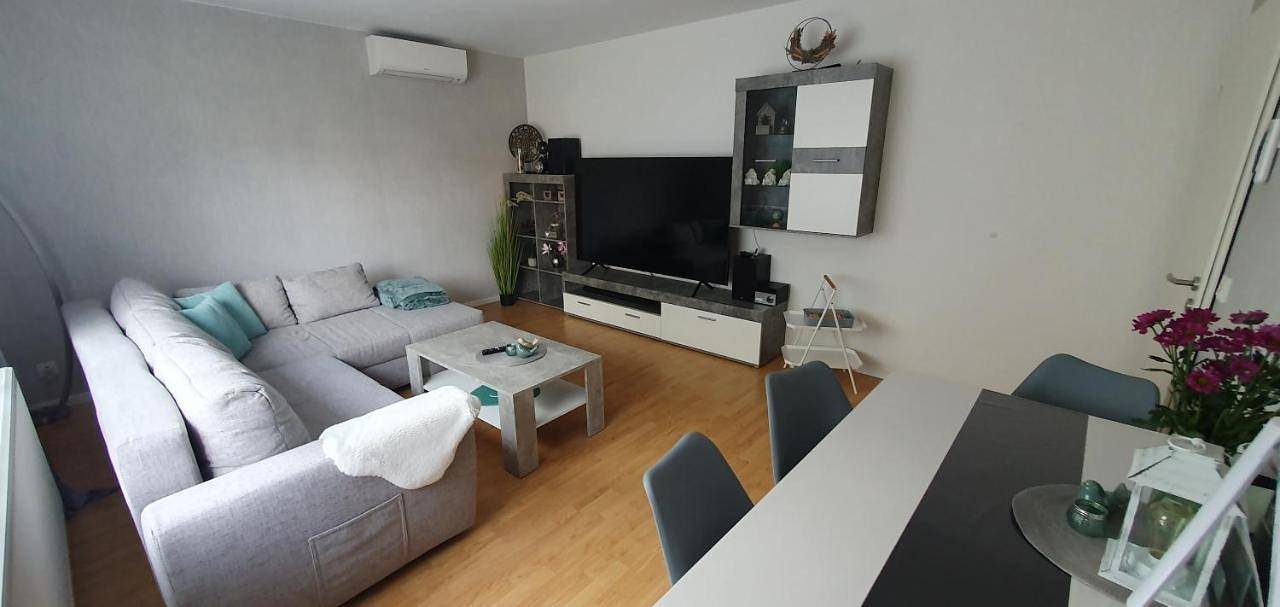 Appartement entier, 4****Sterne Ferienwohnung Mia Dtv Klassifizierung in Blieskastel, Région de Sarre-Palatinat