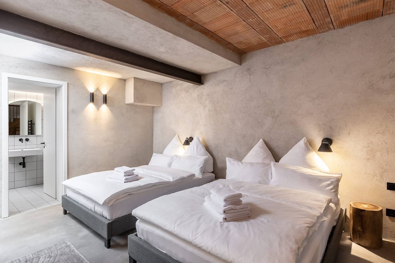 Ganze Wohnung, Concrete Loft Duplex (40sqm) near Antonplatz in Weissensee (Berlin), Berlin