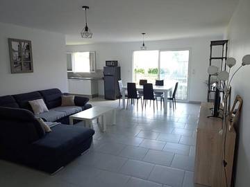 Gîte pour 6 personnes, avec terrasse et jardin à Cussac-Fort-Médoc