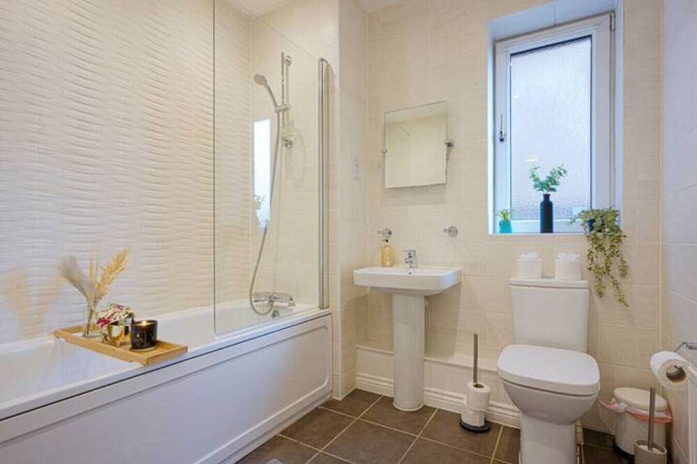 Ganze Wohnung, Beautiful Apartment • City Centre • Balcony • Free Parking • Fast Wifi • Smart Tv • Yoko Property in Milton Keynes, Südostengland