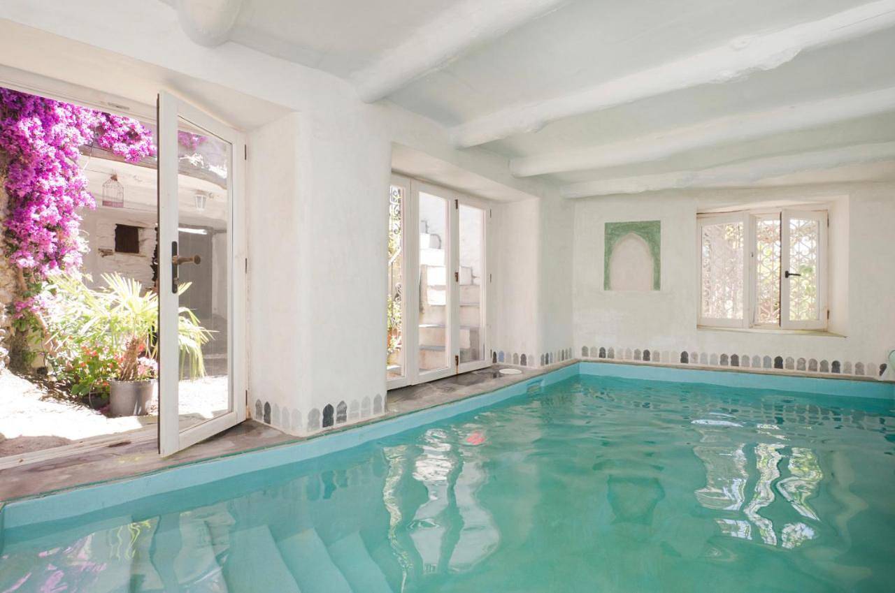 Villa with Private Pool in Atalbeitar, La Taha