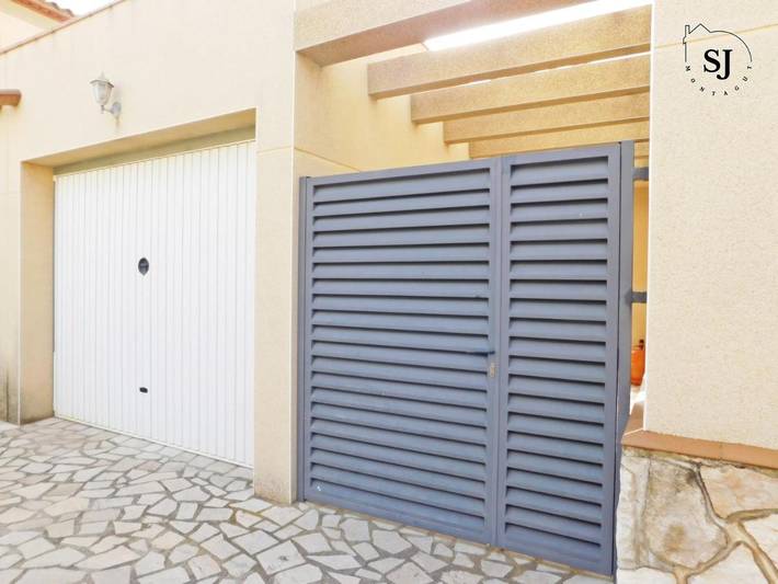 Chalet pour 14 personnes, avec vue ainsi que piscine et terrasse, animaux acceptés à L'Ametlla de Mar - 2