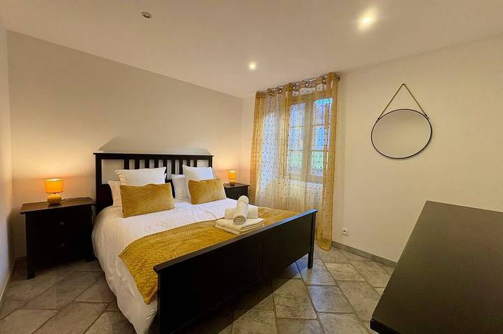 Gîte pour 4 personnes, avec jardin, animaux acceptés à Coise-Saint-Jean-Pied-Gauthier - 4