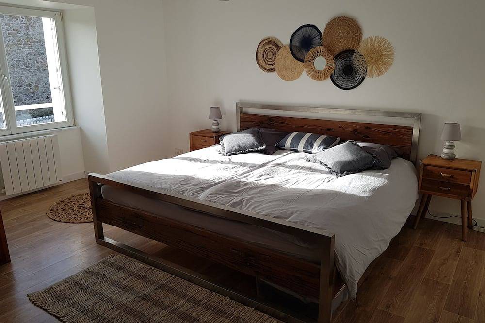 Promo - Fisherman's house with its large enclosed garden near the beaches in Plouhinec (Finistère), Côte de Cornouaille