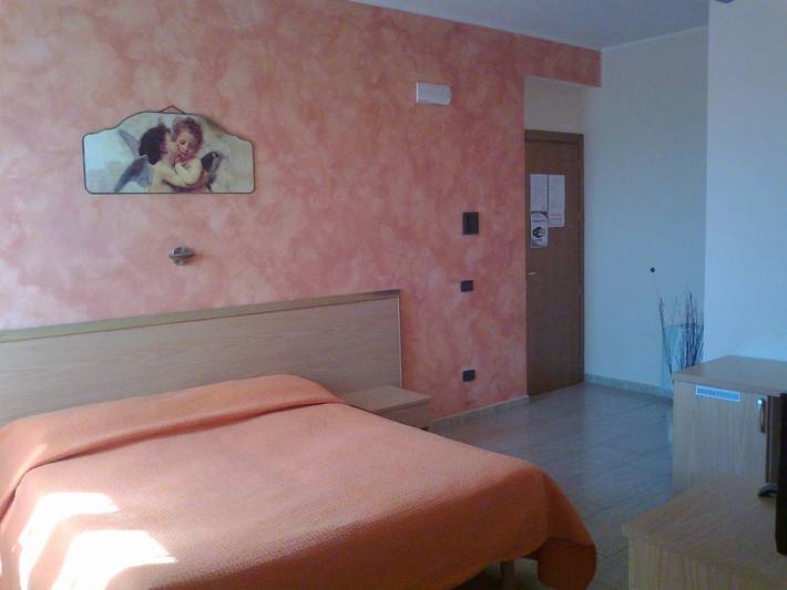 Hôtel pour 3 personnes, avec vue et balcon, animaux acceptés à Ariano Irpino - 2