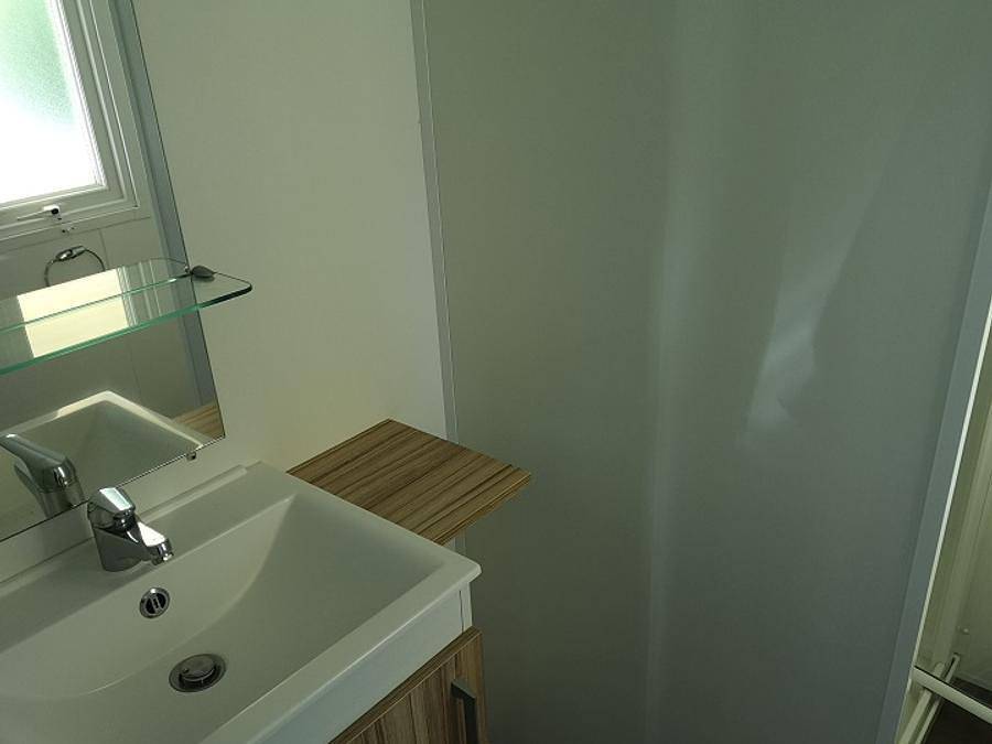 Camping Cabestan - Mobilhome 4 personnes - Mobil-home Classique 2 Chambres 4 Personnes in Bretignolles-sur-Mer, Vallée de la Loire