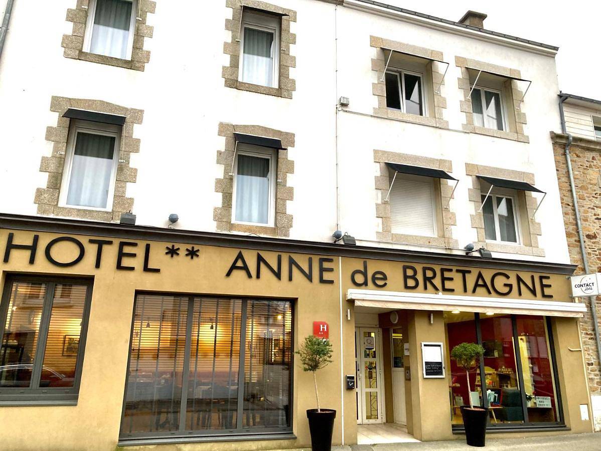 Anne De Bretagne in Vannes, Côte des Mégalithes
