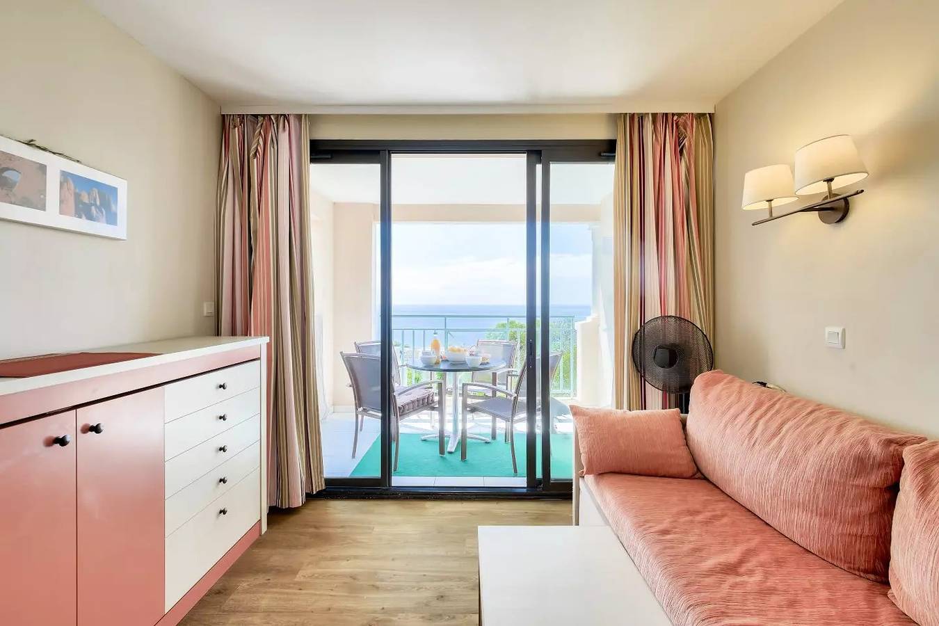 Entire apartment, 2 room apartment for 4 people - Selection in Cannes, Cannes region