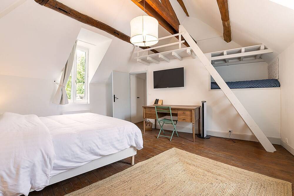 Maison en coeur de village, à deux pas de la forêt de Fontainebleau in Bourron-Marlotte, Seine-et-Marne