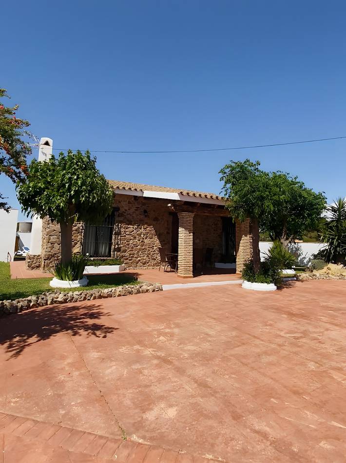 Casa Vacacional 'Las Casas De Petra - Roche 3' con Piscina Privada, Terraza y Wi-Fi in Conil de la Frontera, Costa de la Luz