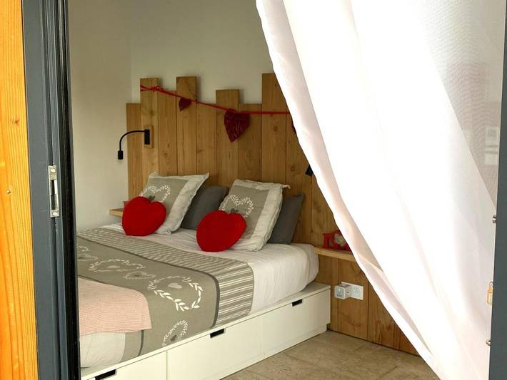 Gîte pour 2 personnes, avec jardin ainsi que vue et piscine à Le Fleix - 4