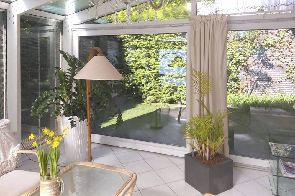 Ganze Wohnung, Romantik am See - nahe Berlin. Ungewöhnlich und verträumt mit Terrasse für Zwei in Zeuthen, Dahme-Spreewald