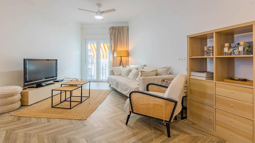 Appartement de vacances entier, Luxury Downtown Station Córdoba ⭐⭐⭐ in Poniente Sur, Cordoba