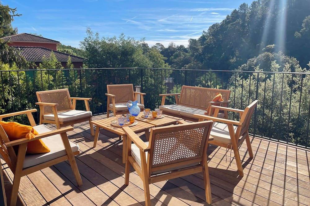 Vacation home, 250 m from the beach in Théoule-sur-Mer, Massif de l'Esterel