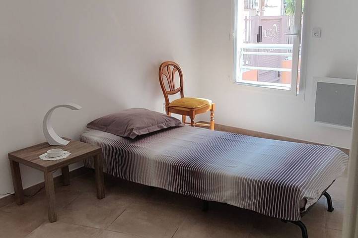 Ganze Wohnung, Beautiful 3-Bedroom Apartment in the Village Center in a New Building in Solliès-Pont, Mittelmeerküste (Frankreich)