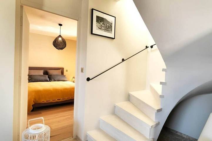 Designer house with heated pool in Bédoin in Bédoin, Parc naturel régional du Mont-Ventoux