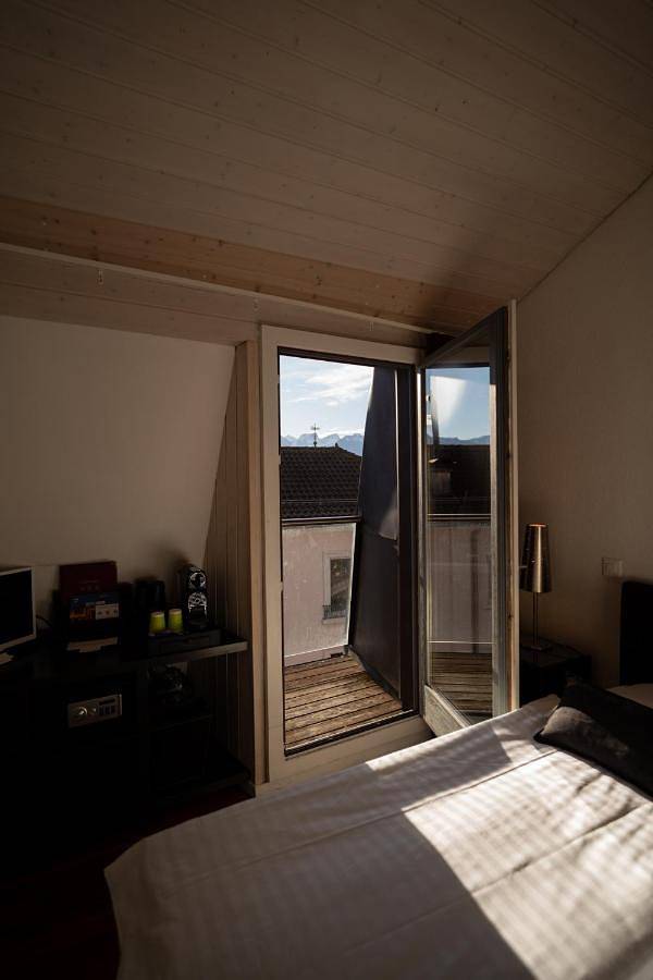 Hôtel pour 2 personnes, avec terrasse dans Lac Léman - 2