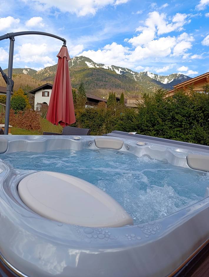 Ferienwohnung für 4 Personen, mit Whirlpool und Garten sowie Pool und Sauna, mit Haustier im Chiemgau - 2