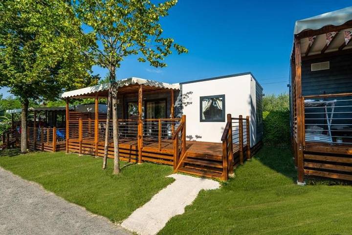 Bungalow für 4 Personen, mit Pool und Garten sowie Whirlpool in Lazise - 3