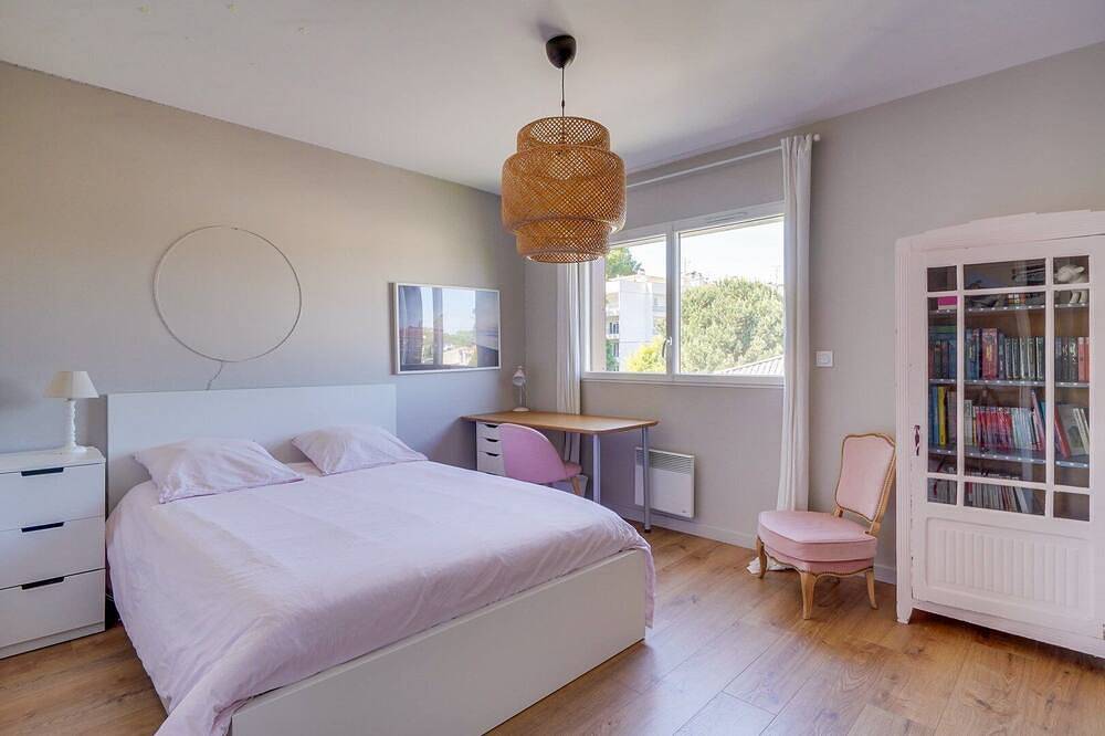 Beautiful house in Le Bouscat with pool & parking in Le Bouscat, Bordeaux region