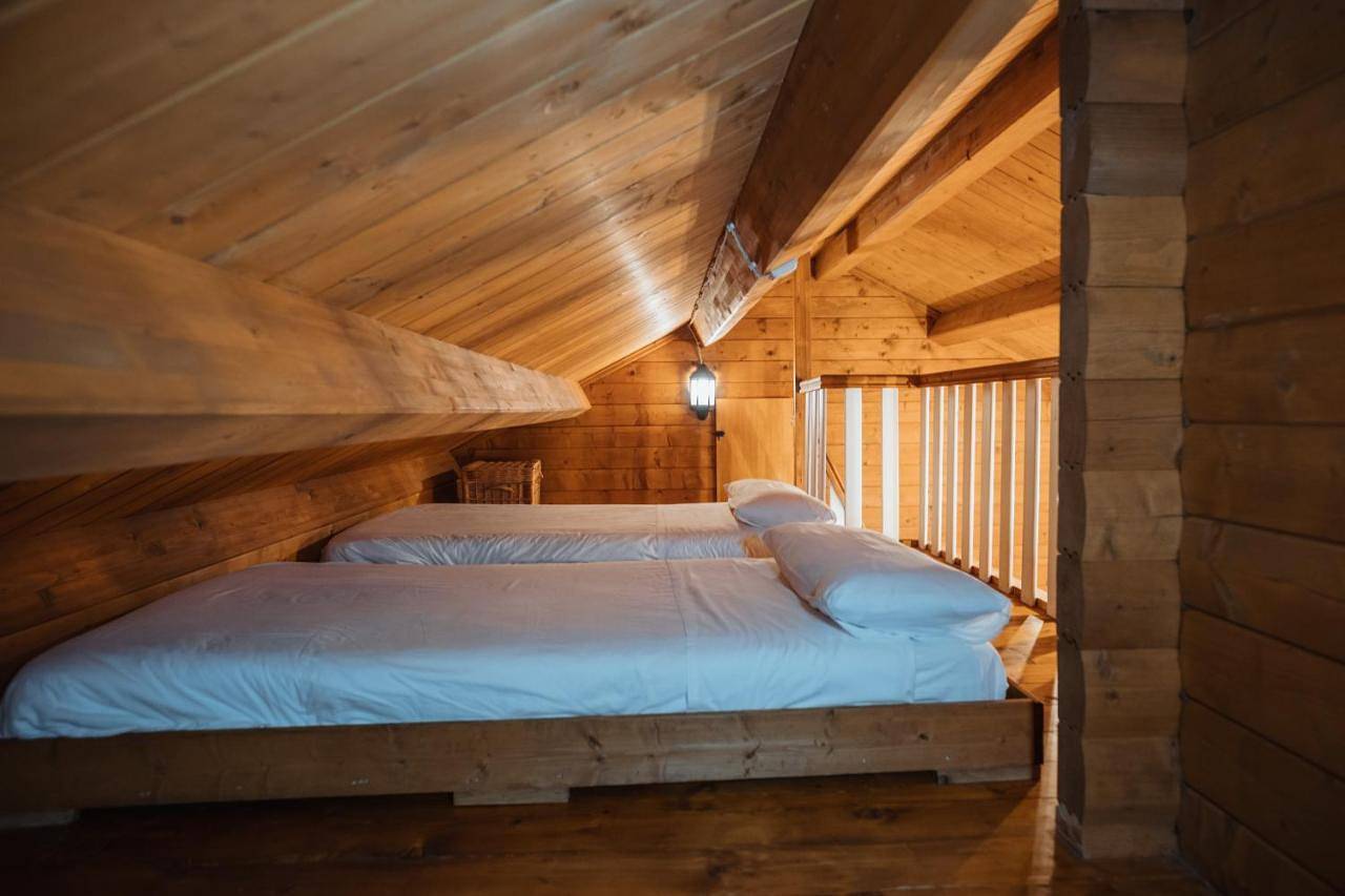 Cabañas de Lires in Lires, Cee