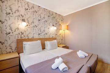 Holiday Apartment for 2 People in Faro, Parque Natural da Ria Formosa, Photo 3