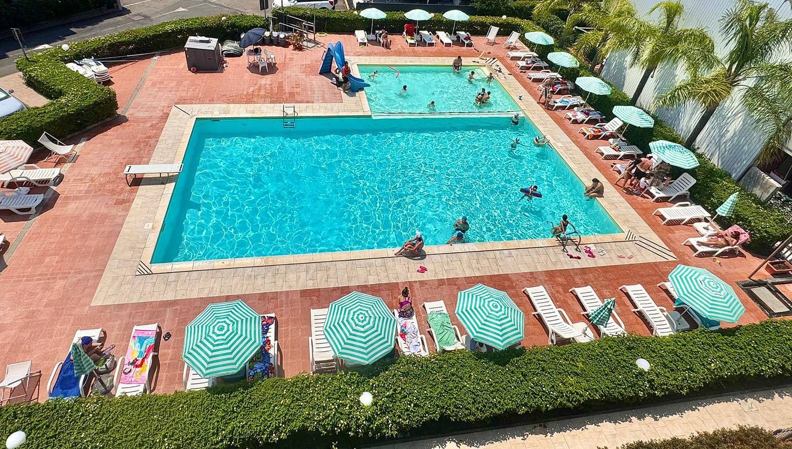 Apartamento entero, Apartamento 'La Dolce Vita - Panoramico' con vistas al mar, Wi-Fi y aire acondicionado in Fondachello, Provincia de Catania