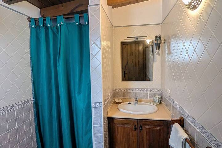 Gîte pour 2 personnes, avec piscine et jardin dans Masca - 3