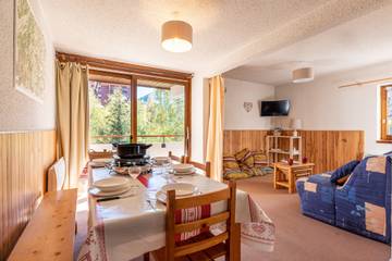 Gîte pour 6 personnes, avec balcon dans Office De Tourisme Du Corbier