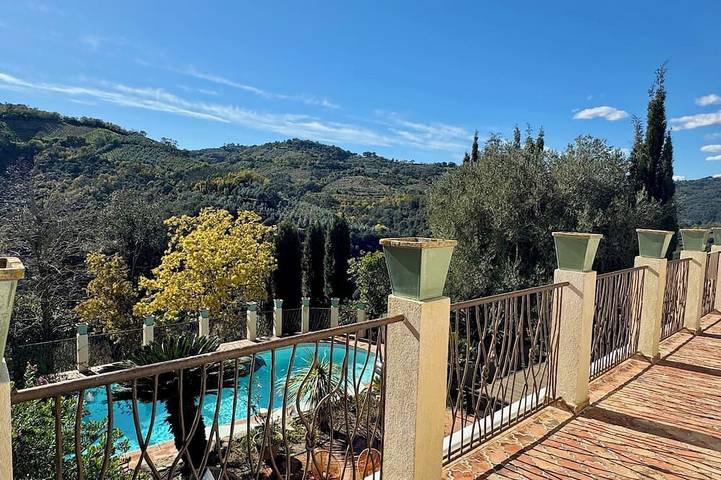 Maison de vacances pour 12 personnes, avec Terrasse et Jardin à Auribeau-sur-Siagne