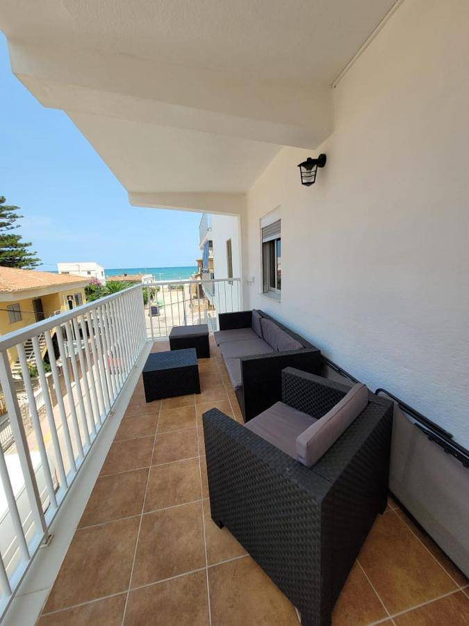 Gîte pour 8 personnes, avec terrasse et vue, animaux acceptés à Piles - 4