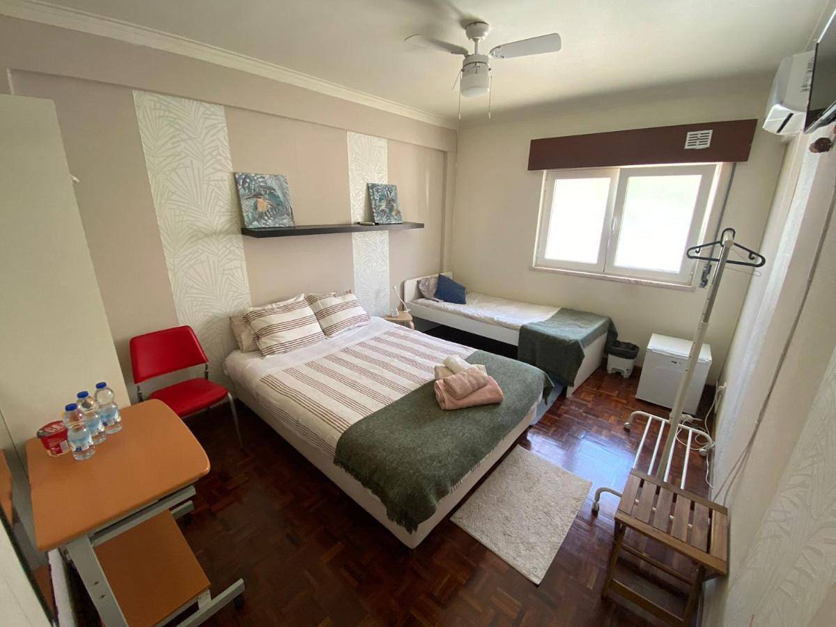 Apartamento inteiro, Guest House Patrocinio in Corroios, Halbinsel von Setúbal