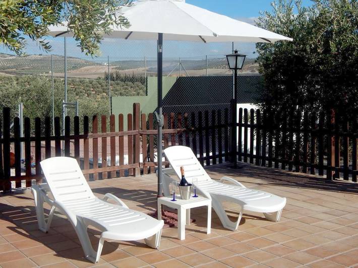 Maison de campagne pour 10 personnes, avec piscine ainsi que jardin et vue à Baena - 3