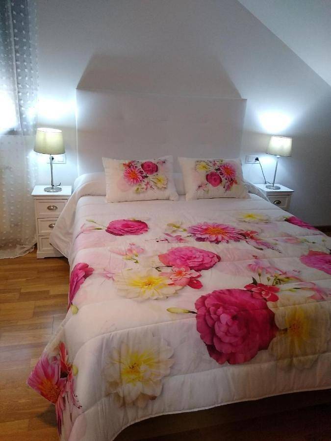 Apartamento para 7 personas, con Balcón y Terraza además de Jardín y Vistas en Pantón