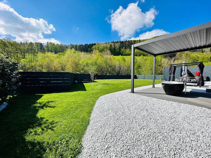 Ferienhaus 'Voralpen Lodge - Premium' mit Whirlpool, Terrasse & Wlan - Nur für Erwachsene in Traisen (Österreich), Mostviertel