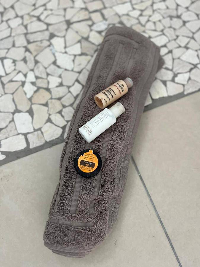 Location de vacances pour 4 personnes, avec piscine et jardin ainsi que vue et terrasse, animaux acceptés dans Plage de l’Anse Vinaigri - 4