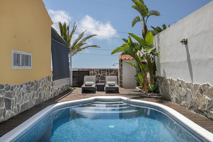Vacation rental for 2 people, with yard in El Rosario