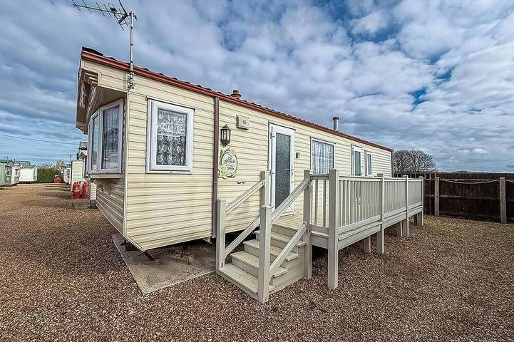 Static caravan for 6 people on the Norfolk Coast