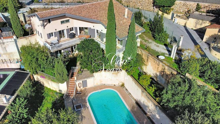 Villa pour 12 personnes, avec terrasse et jardin à Rayol-Canadel-sur-Mer