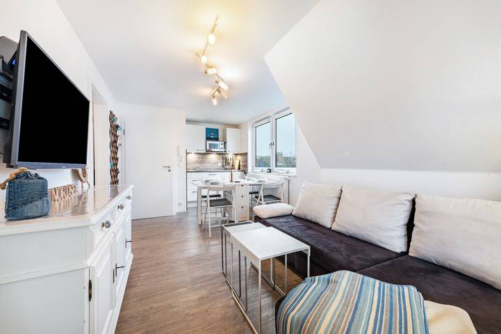 Ganze Wohnung, Apartment „3-Raum-Ferienwohnung 3 Oberdeck“ mit Meerblick, privater Terrasse & Wlan in Duhnen, Cuxhaven