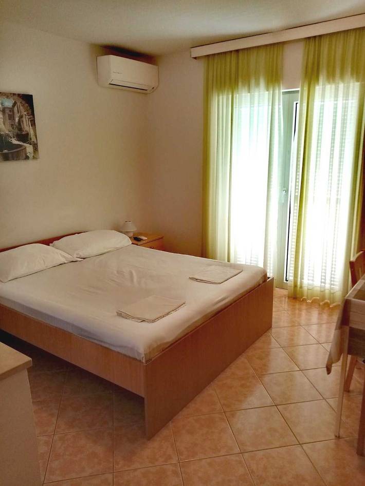 Ganze Wohnung, Neu Strand Studio-Apartment Srima 2 in Srima, Šibenik-Knin