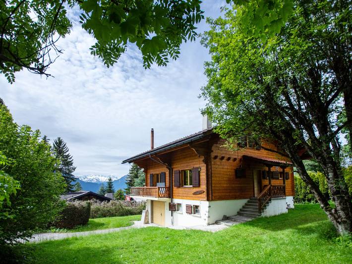 Location de vacances pour 10 personnes, avec Balcon ainsi que Terrasse et Jardin dans Chesières