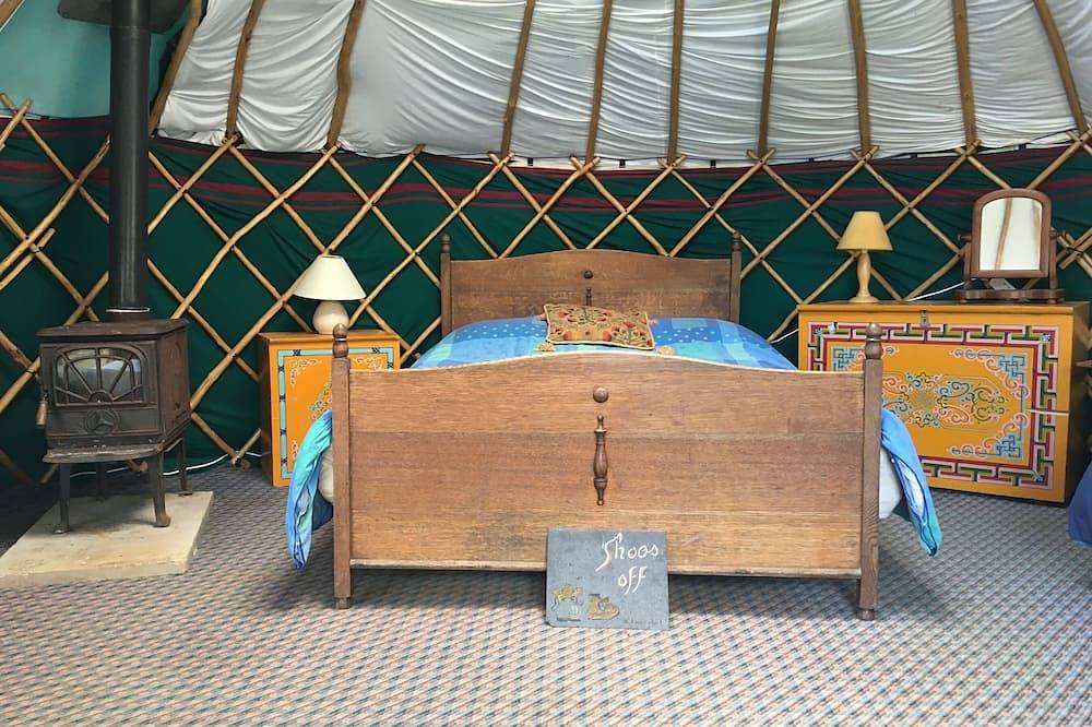 Eco Glamping immersed in nature, ideal for family holidays andromantic getaways! in Inch, County Cork