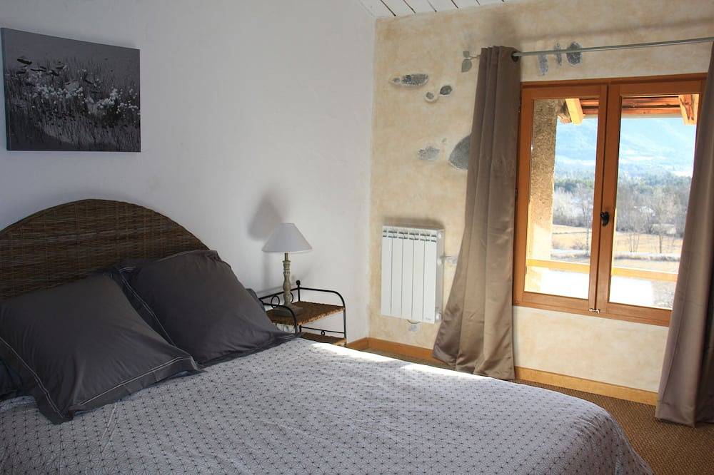 Ganze Wohnung, Gebirge Apartment mit Charme in Saint-Pons, Espace Lumière