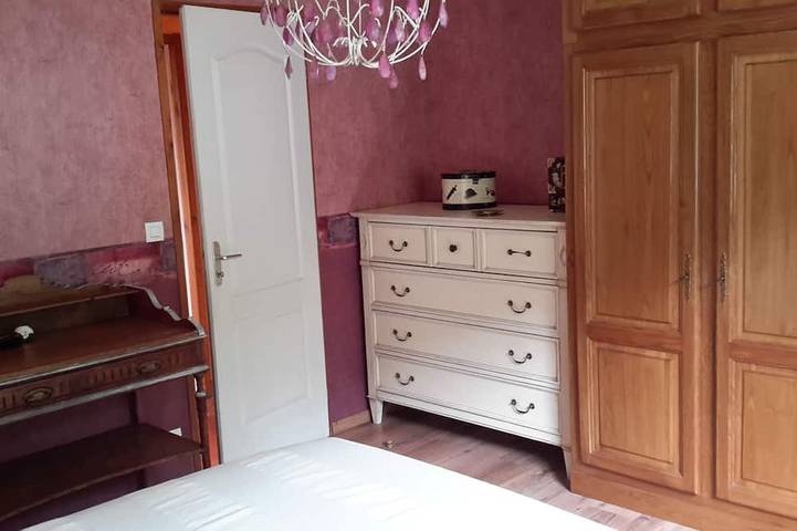 Location de vacances pour 6 personnes, avec jardin et terrasse à Saint-Médard-de-Guizières - 2