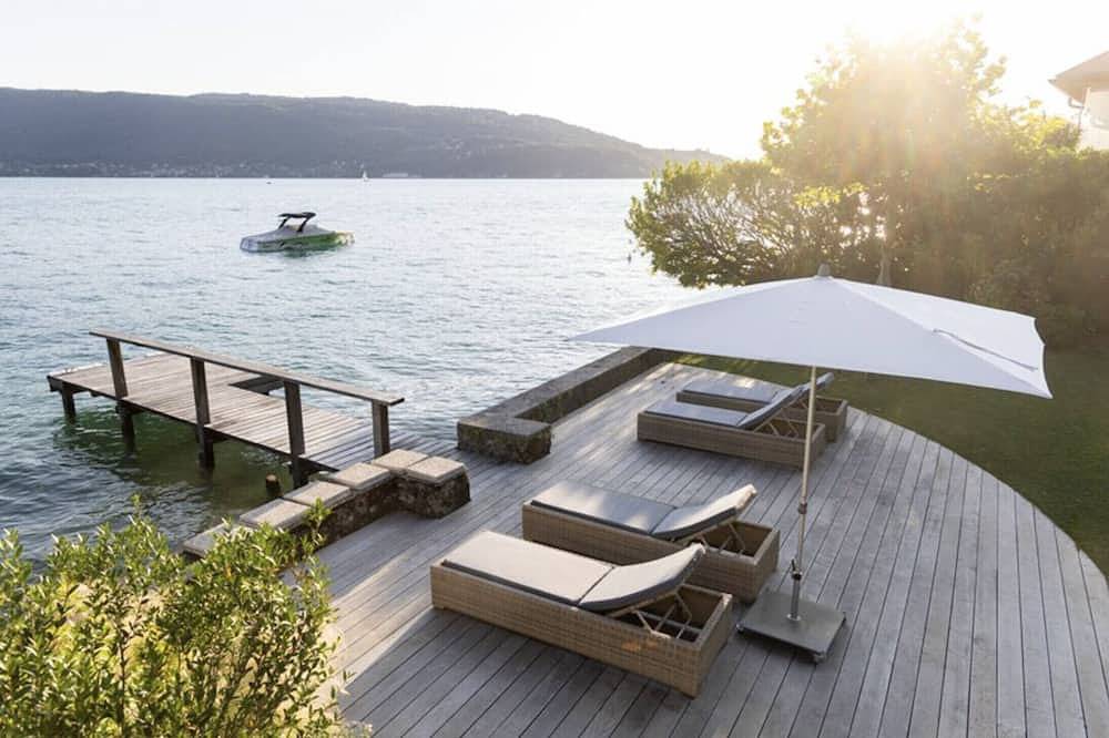 Venez Chez Vous La Villa des Pensières in Veyrier-du-Lac, Annecy region