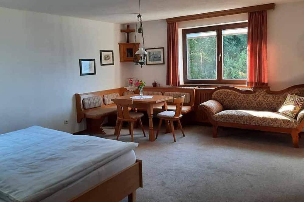 Ganze Wohnung, Ferienwohnung Seeblick - Haus Gertraud Brand in Salzkammergut-Berge, Weyregg am Attersee