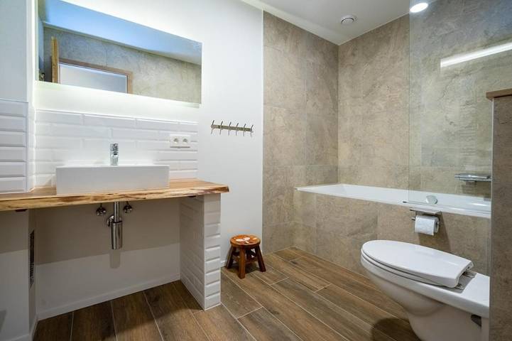 Location de vacances pour 24 personnes, avec jardin ainsi que sauna et vue dans Odeigne - 3