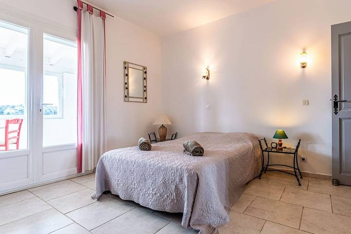 La Cerisaie in Santa Lucia di Moriani, Corte e dintorni