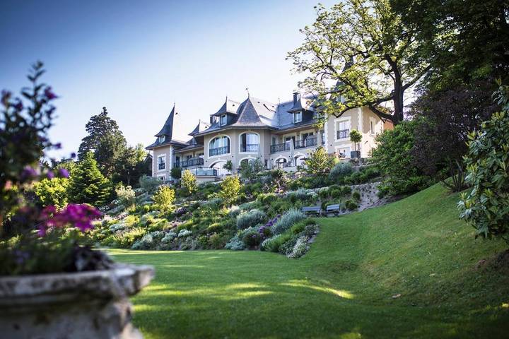 Hôtel pour 4 personnes, avec piscine et vue sur le lac ainsi que sauna et jardin, animaux acceptés à Tresserve - 2